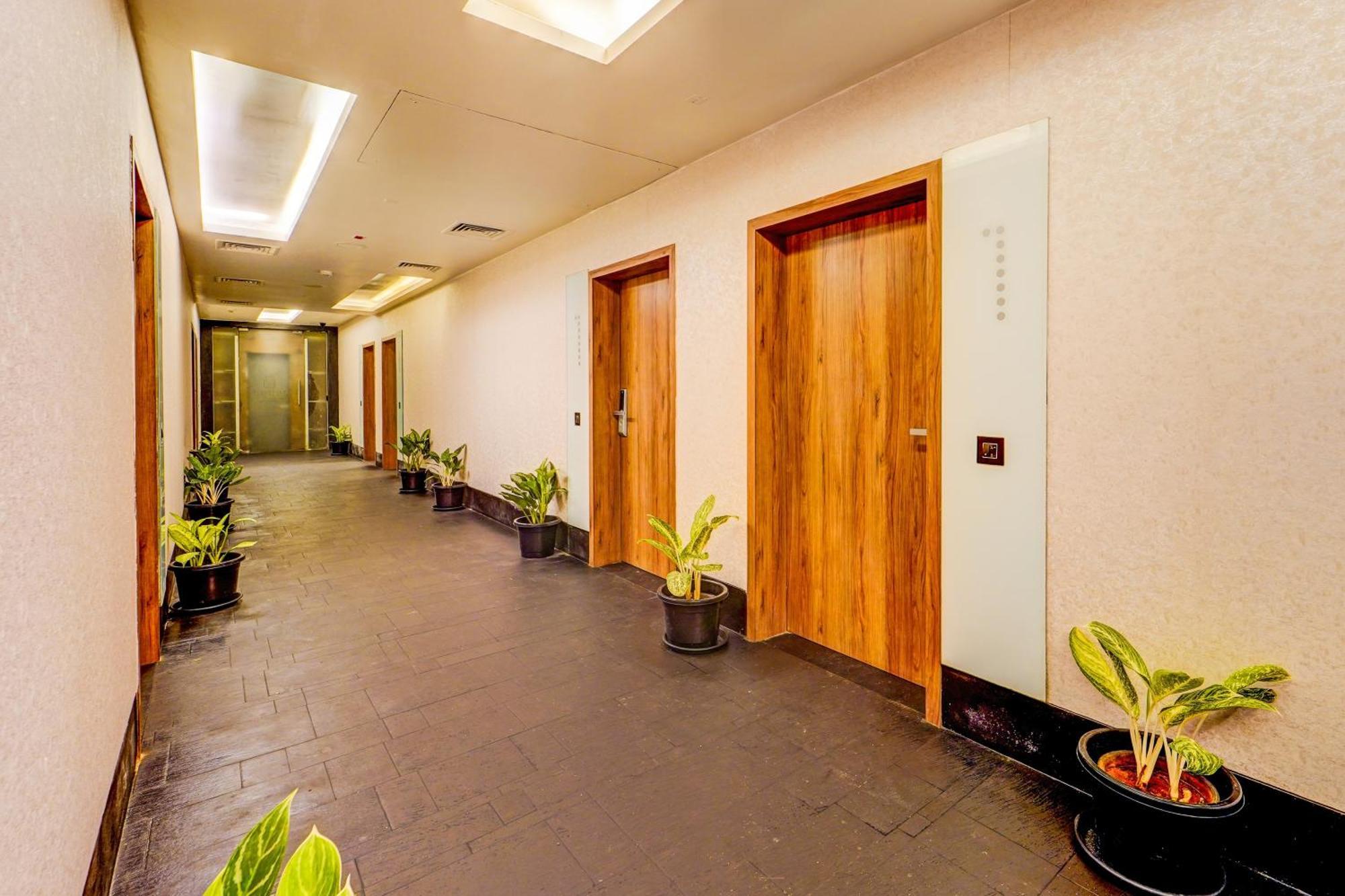 Palette - The Slate Hotel Nungambakkam Chennai Exterior photo